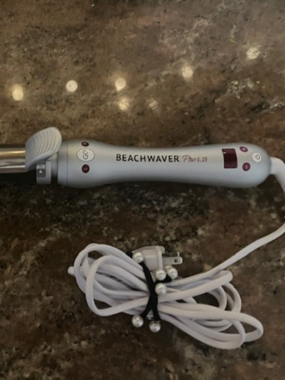 BEACHWAVER® PRO 1.25 DUAL VOLTAGE ROTATING CURLING IRON USED TWICE!! - Picture 11 of 11